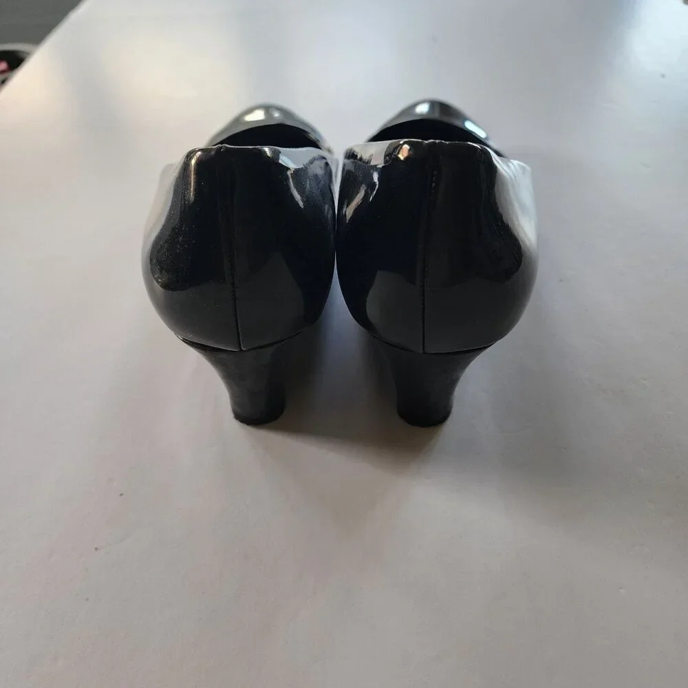 Bandolino wedges black shoes 8.5 women